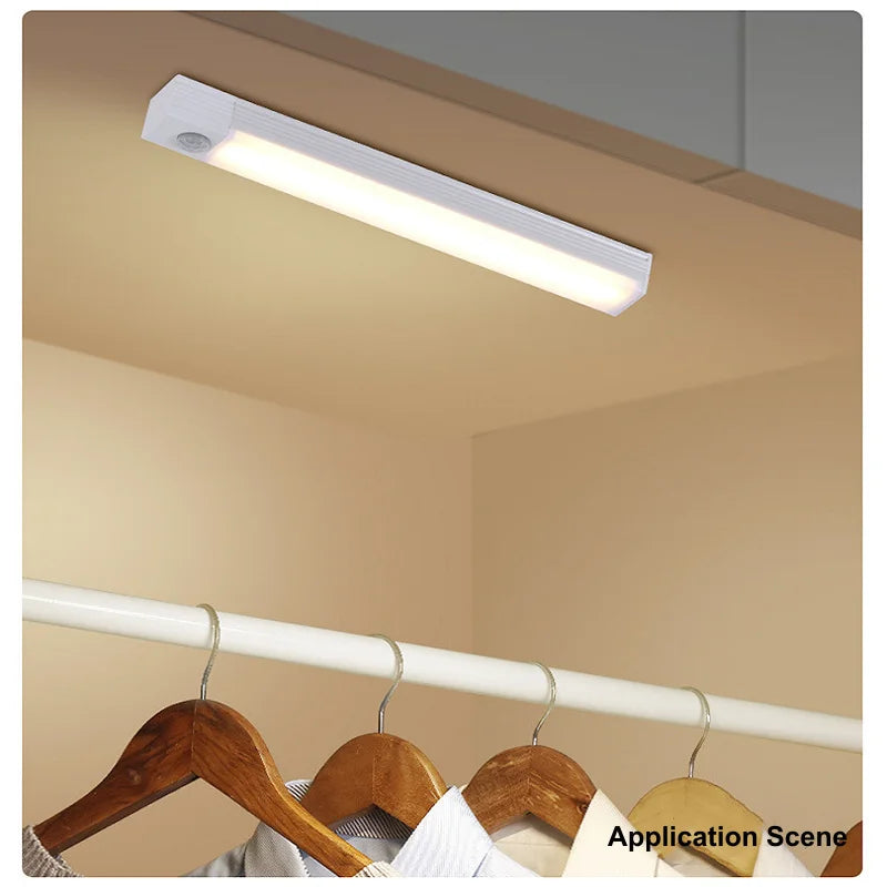 Luz LED Recargable USB con sensor de movimiento